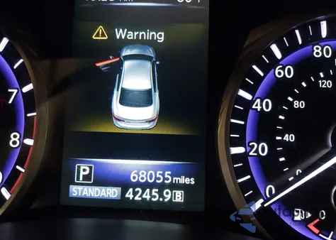 2015 Infiniti Q50 Premium z USA, uszkodzony, nr VIN JN1BV7AR1FM410942